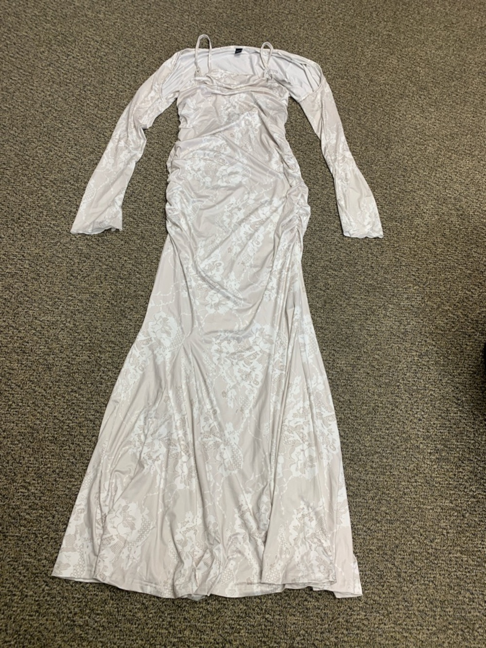 SHEIN Ivory Long-Sleeve Floral Jacquard Slip Gown